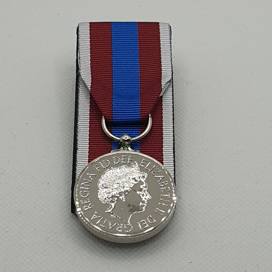 Queens Platinum Jubilee Miniature Medal